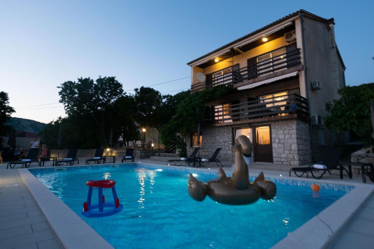 Apartments Mila Klenovica Εξωτερικό φωτογραφία