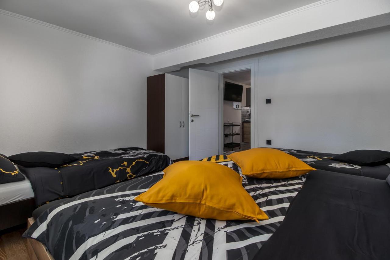 Apartments Mila Klenovica Εξωτερικό φωτογραφία