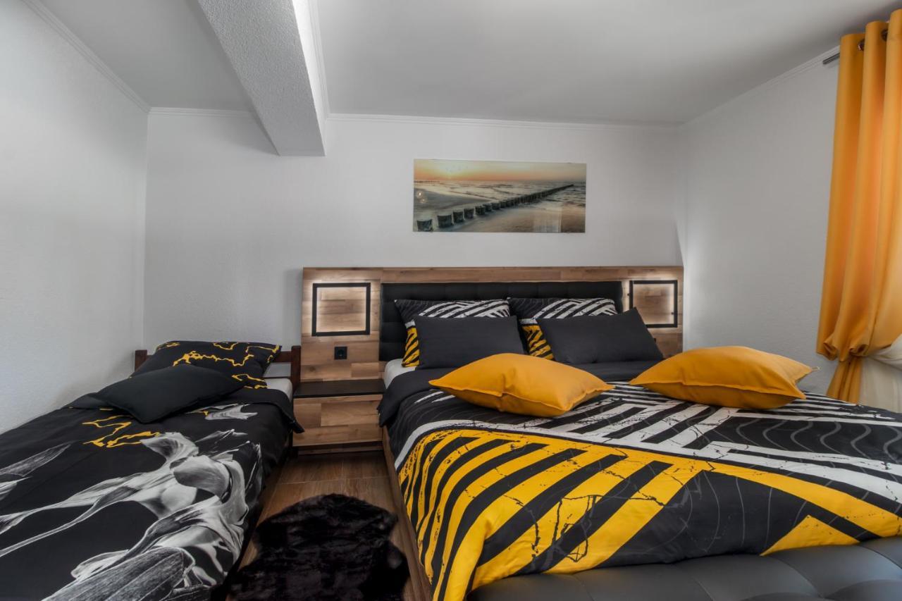 Apartments Mila Klenovica Εξωτερικό φωτογραφία