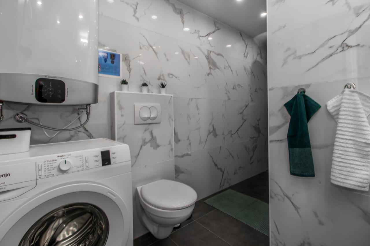 Apartments Mila Klenovica Εξωτερικό φωτογραφία