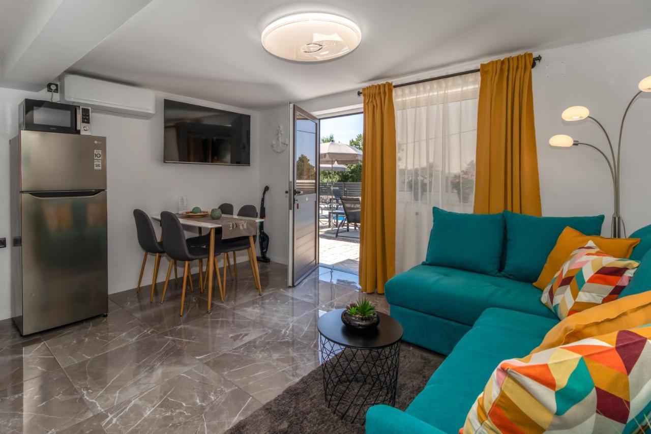Apartments Mila Klenovica Εξωτερικό φωτογραφία